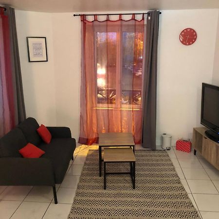 T2 Cosy Corbeil Gare Apartment Luaran gambar