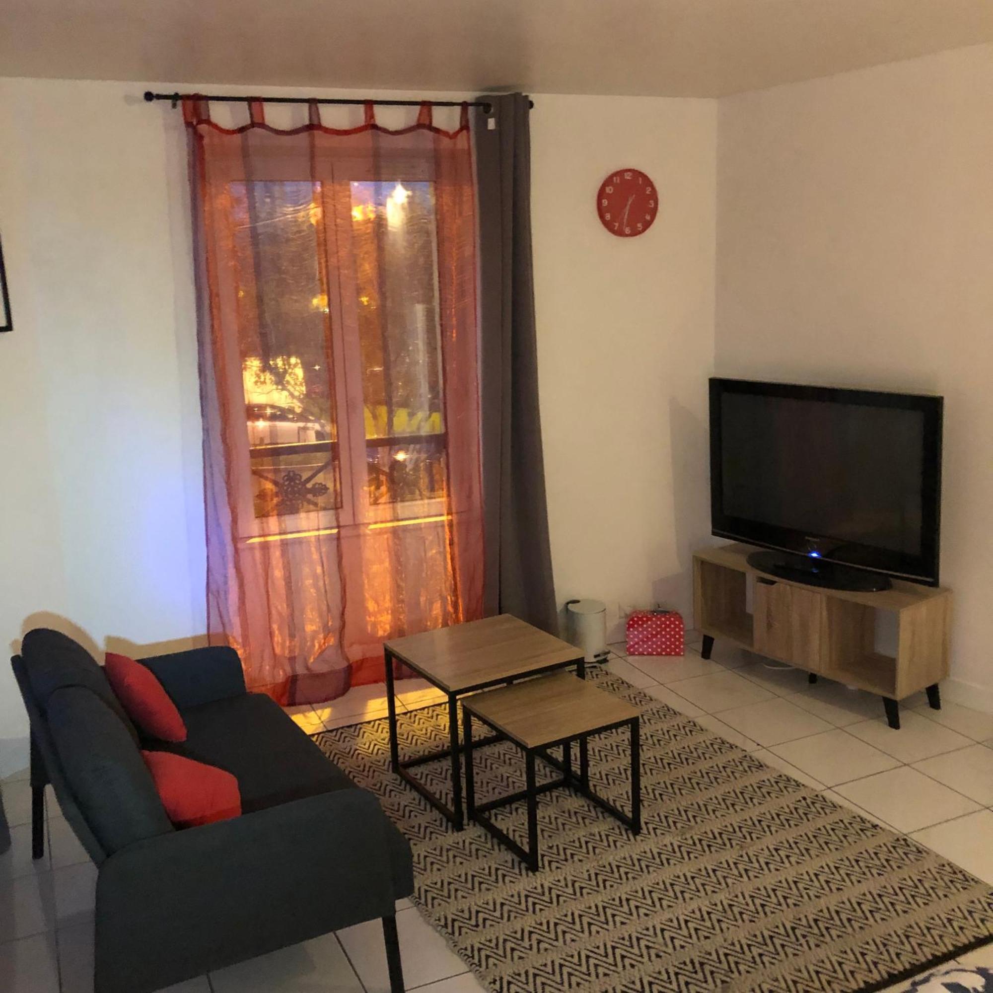 T2 Cosy Corbeil Gare Apartment Luaran gambar
